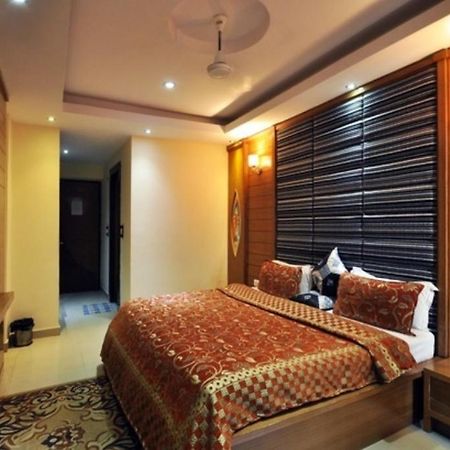 Hotel Raj Mandir Харідвар Екстер'єр фото