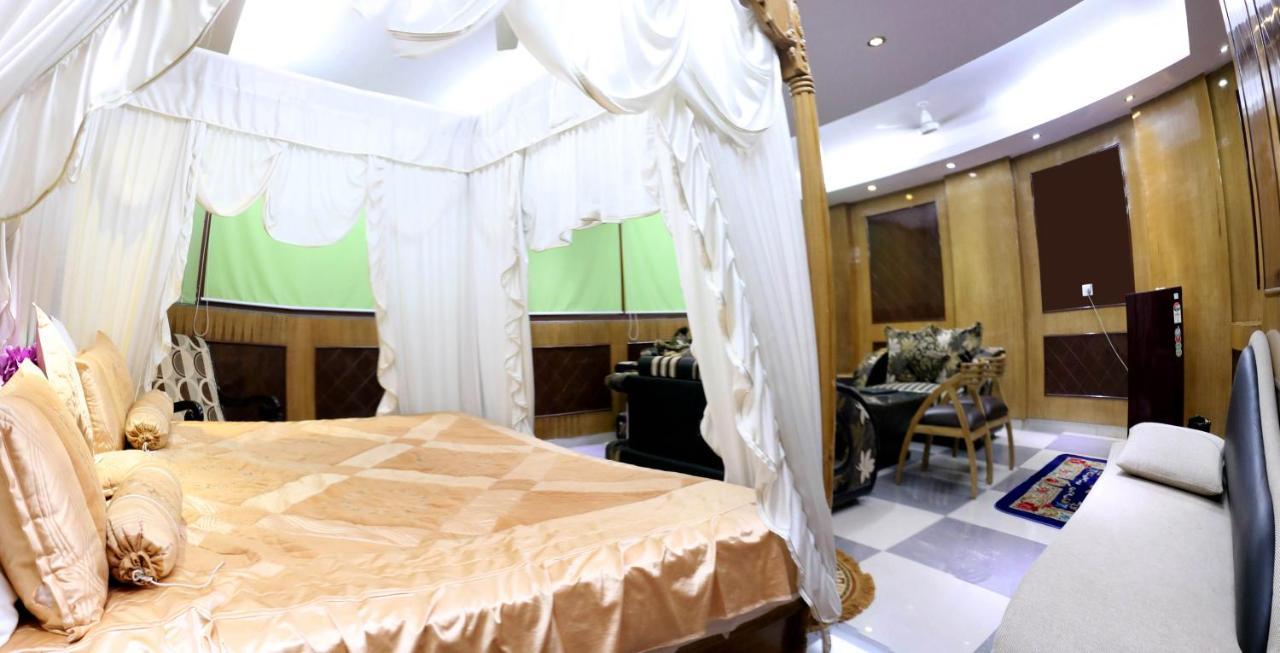Hotel Raj Mandir Харідвар Екстер'єр фото