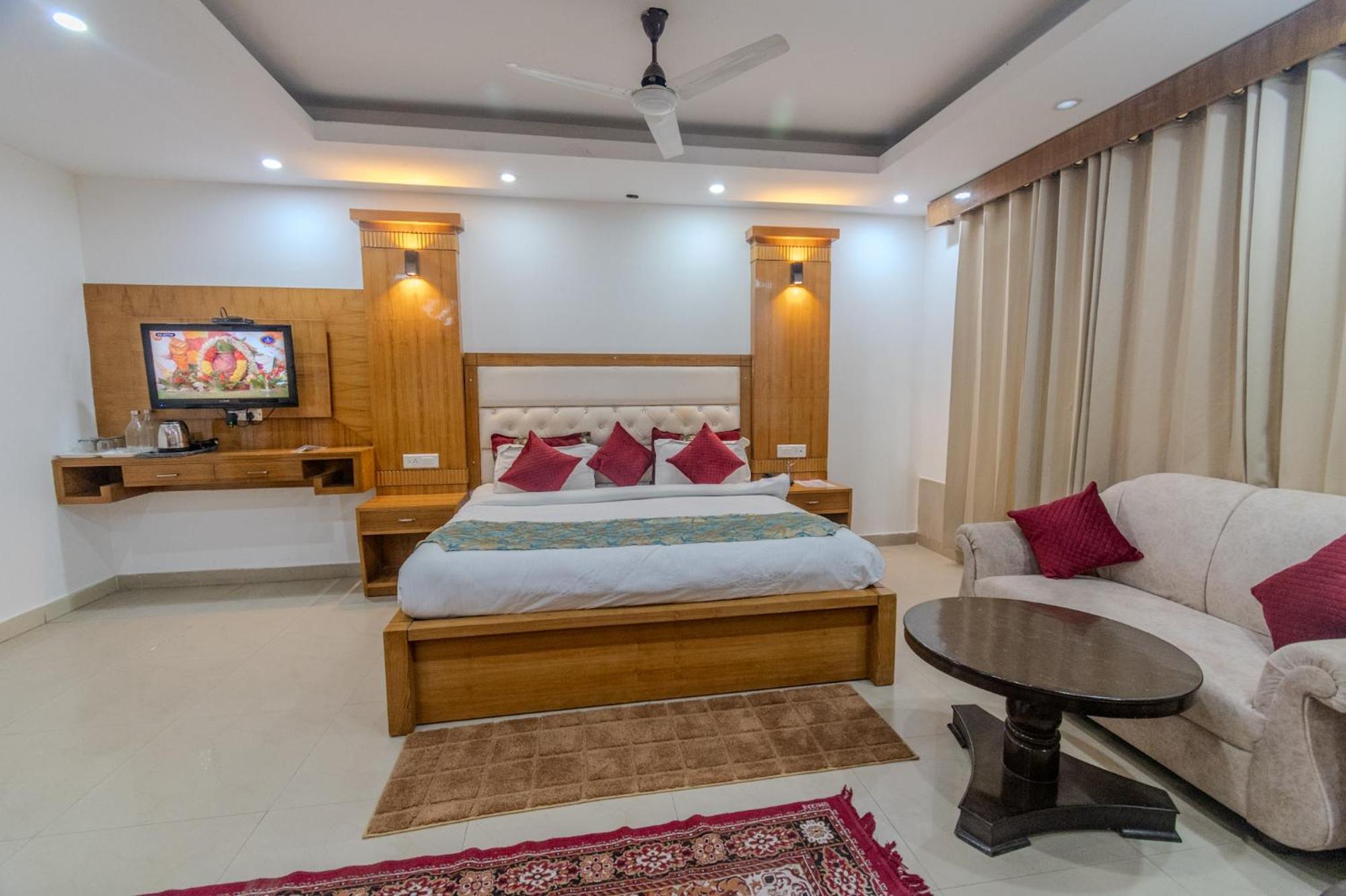 Hotel Raj Mandir Харідвар Екстер'єр фото