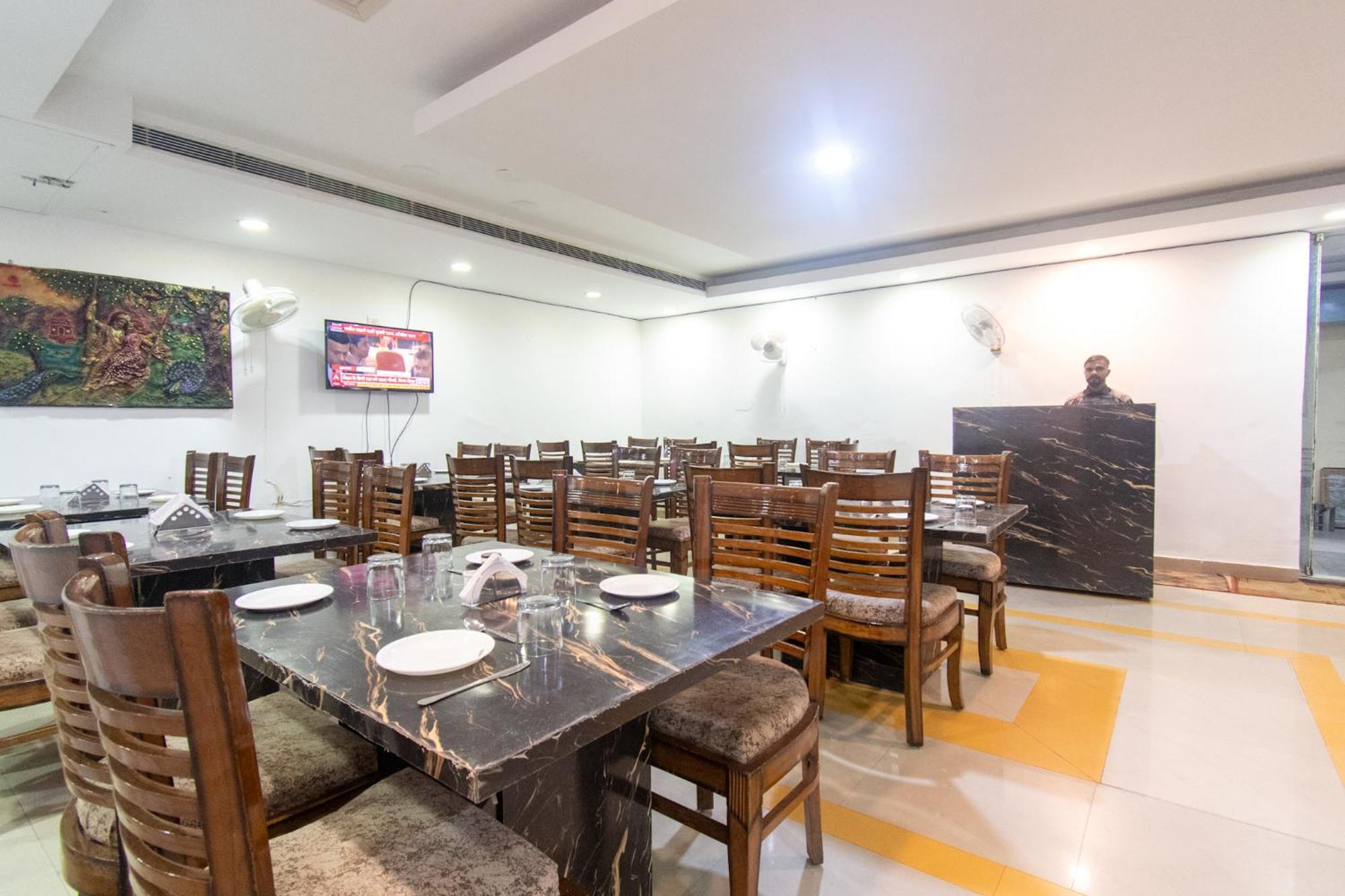 Hotel Raj Mandir Харідвар Екстер'єр фото