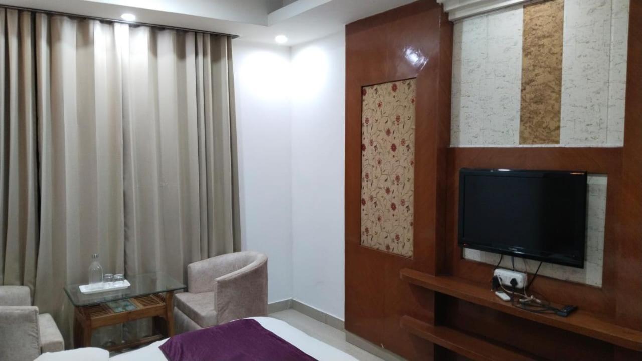 Hotel Raj Mandir Харідвар Екстер'єр фото
