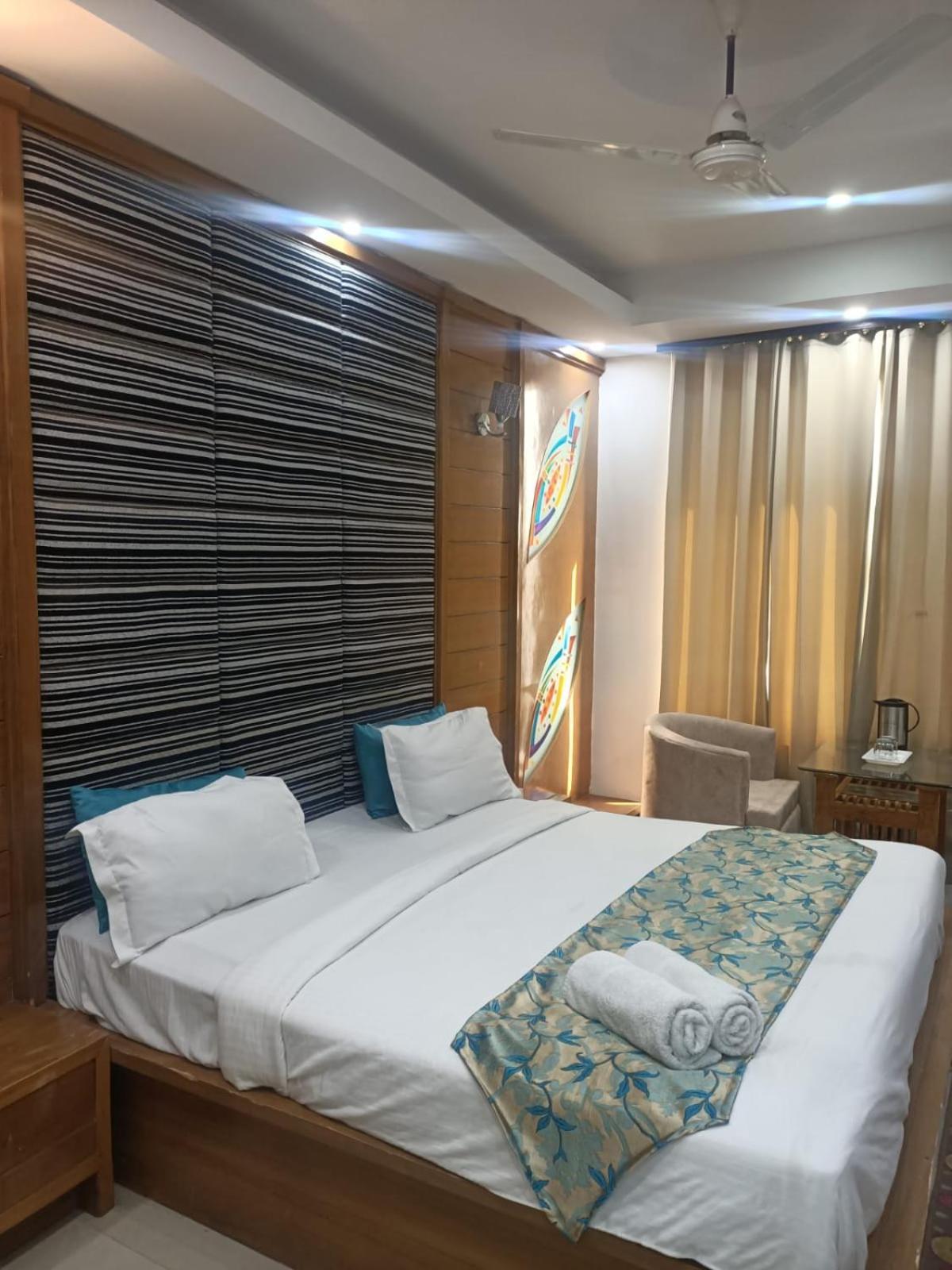 Hotel Raj Mandir Харідвар Екстер'єр фото